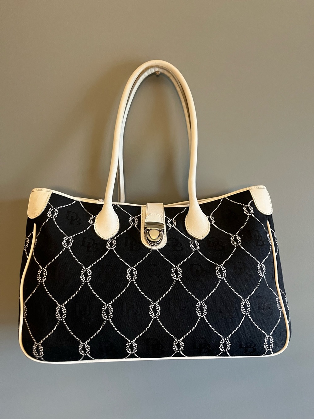 Vintage Dooney & Bourke Black and White Nautical Rope Link Tote